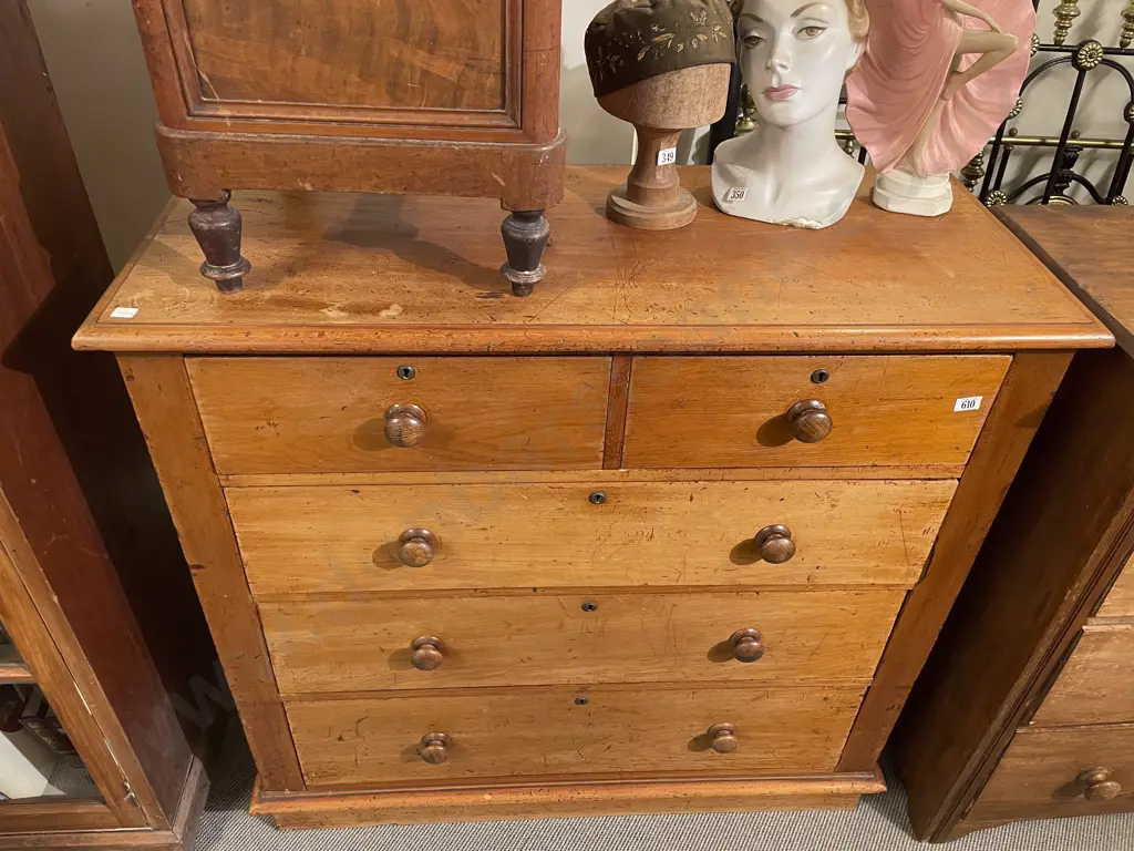 NZ Colonial Kauri Flat Front Chest Image 1++