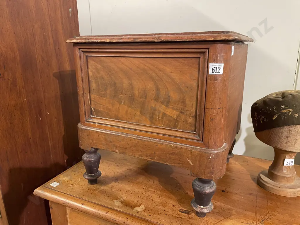 Victorian Faded Flame Mahogany Commode Stool Image 1++