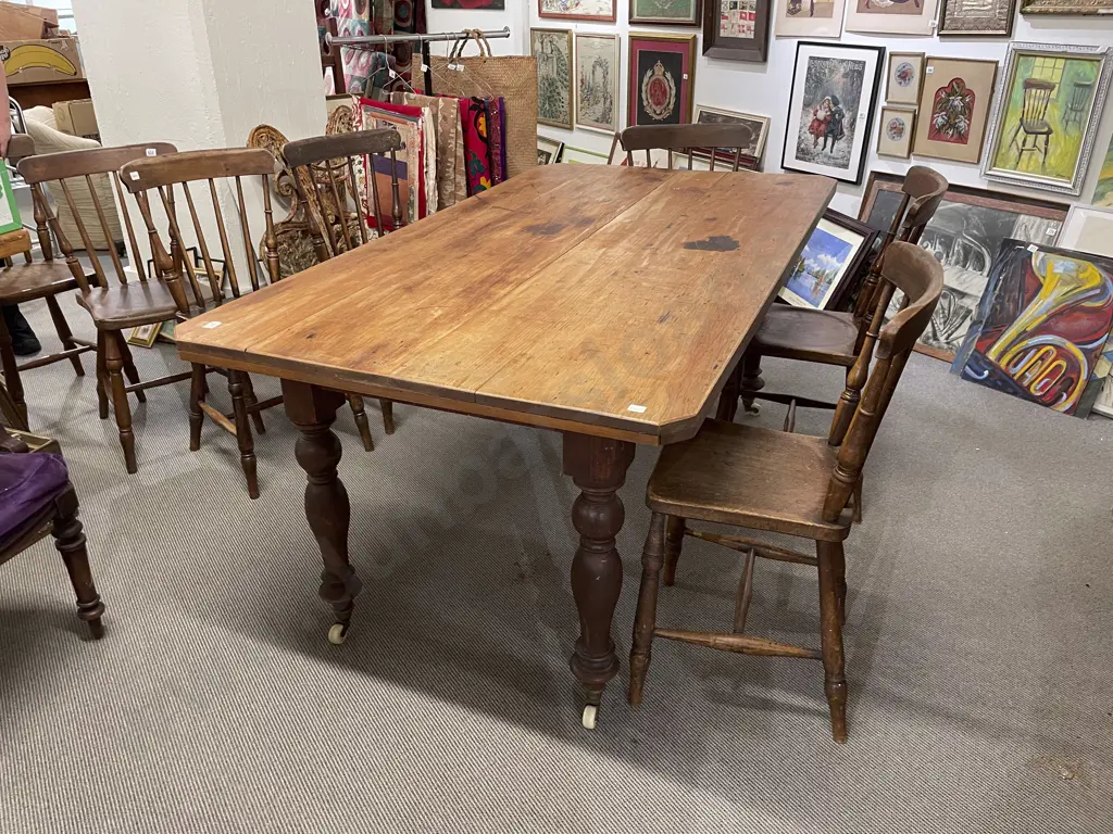 NZ Colonial Kauri Six Seater Dining Table Image 1++