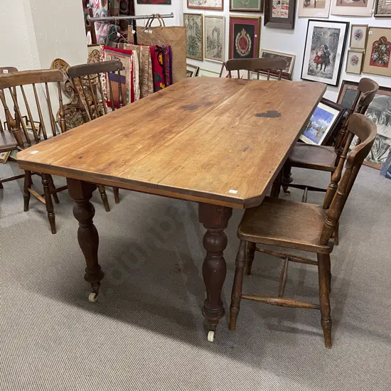 NZ Colonial Kauri Six Seater Dining Table