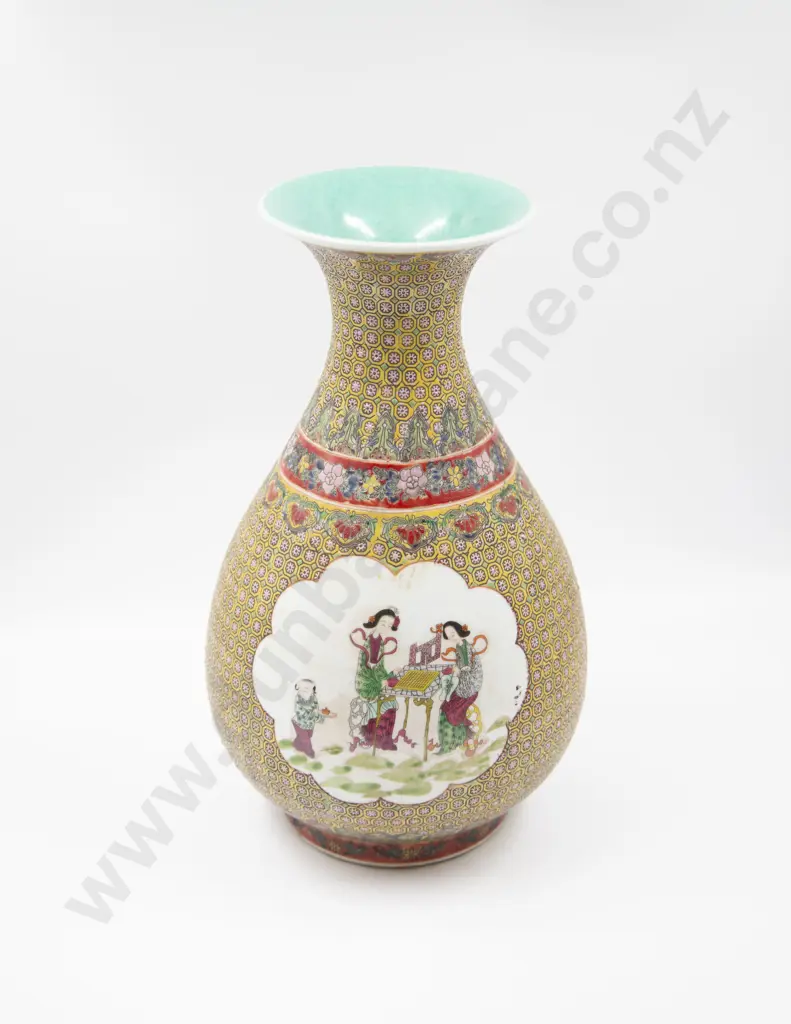 Chinese Decorative Vase Image 1++