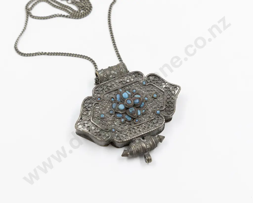 A Tibetan Silver Gau Image 1++
