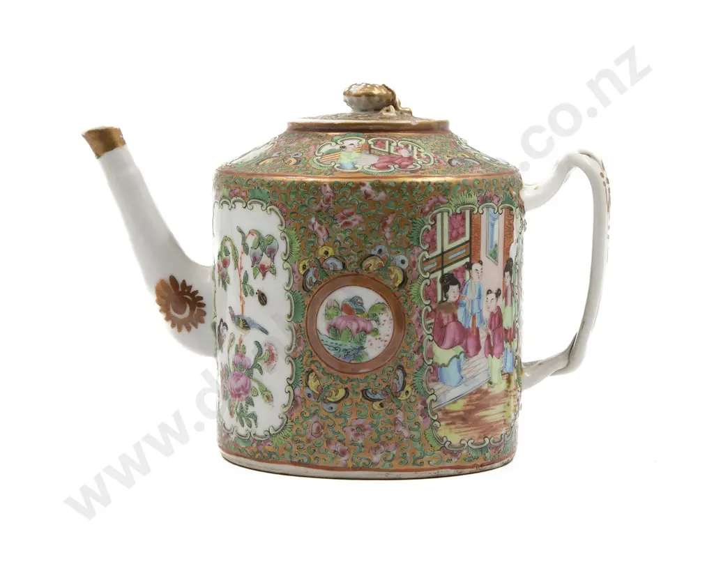 A 19th Century Chinese Canton Export Ware Tea Pot Image 1++