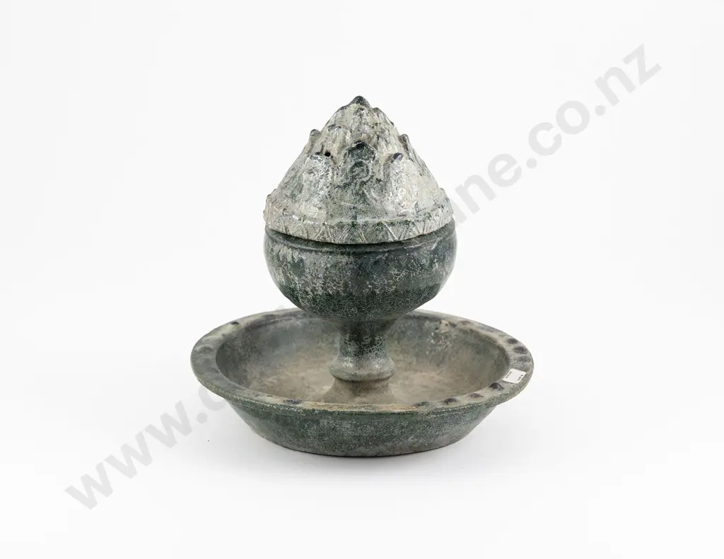 Han Dynasty Lidded Iridescent Green Glaze Censer Image 1++