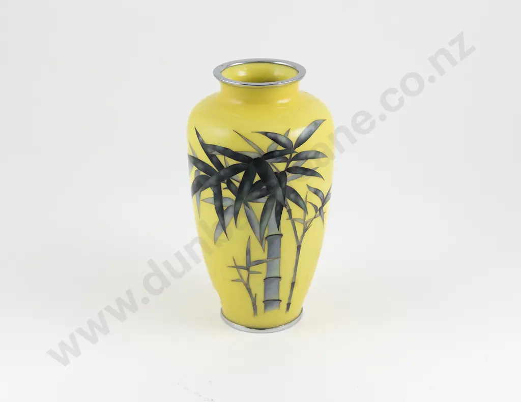 A Japanese Meiji Period Cloisonne Vase by Ando Jubei Image 1++