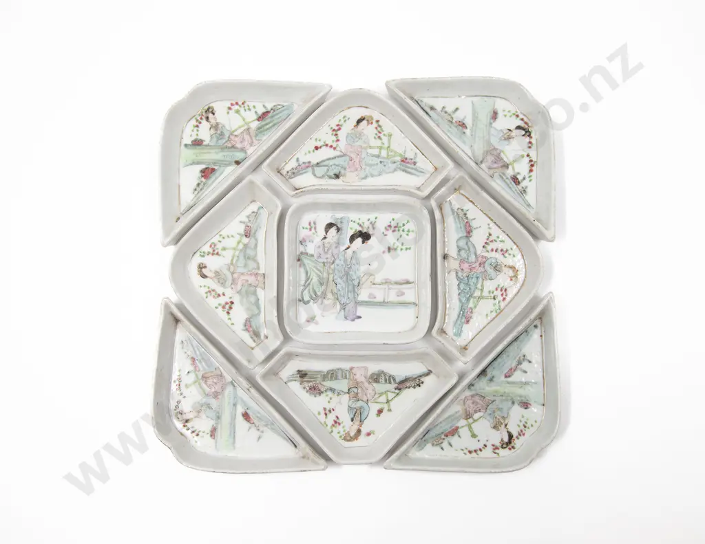 A Late Chinese 19th Century Porcelain Appetizer dish set Image 1++
