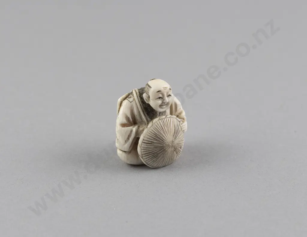 Signed Ivory Netsuke of a Samurai Straw Hat Maker Image 1++