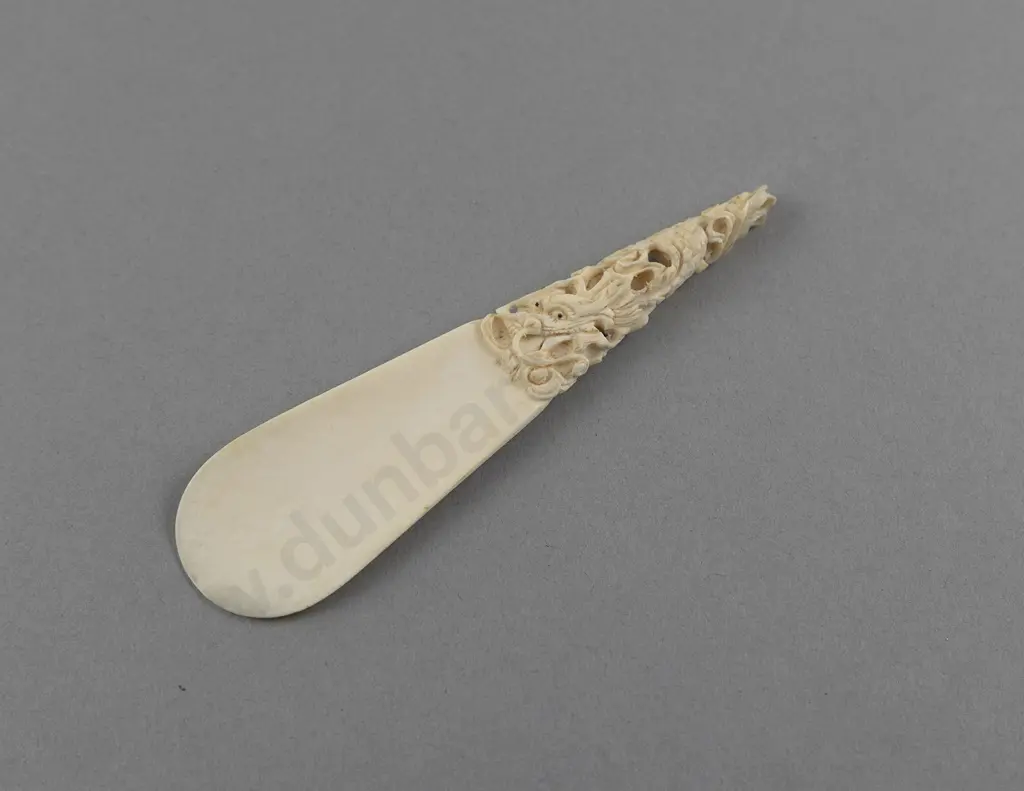 Ivory Shoe Horn with Carved Dragon Finial Image 1++
