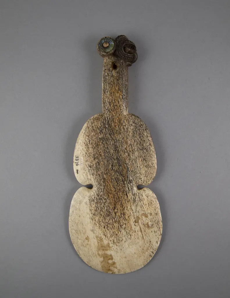 A Good Whale Bone Kotiate (Hand Club) Image 1++