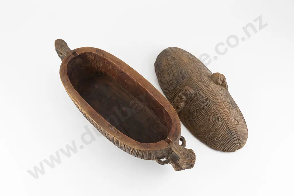 A 19th Century Wakahuia (Treasure Box) Image 1++