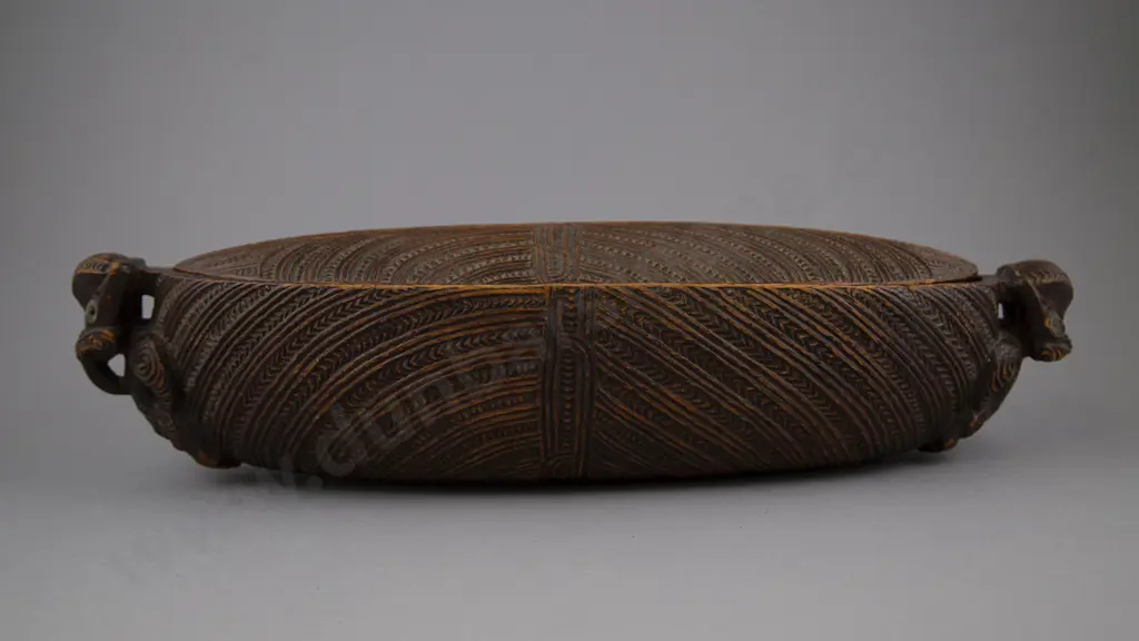 A Large Early 19th Century Wakahuia (Treasure Box) Image 1++