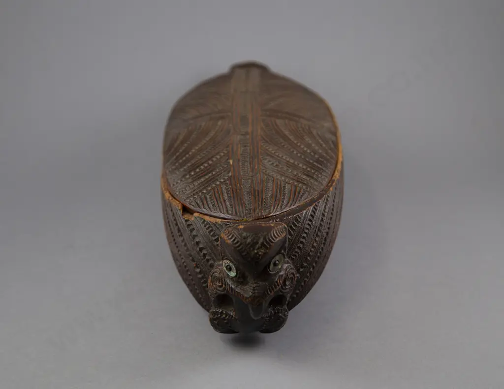 A Large Early 19th Century Wakahuia (Treasure Box) Image 1++