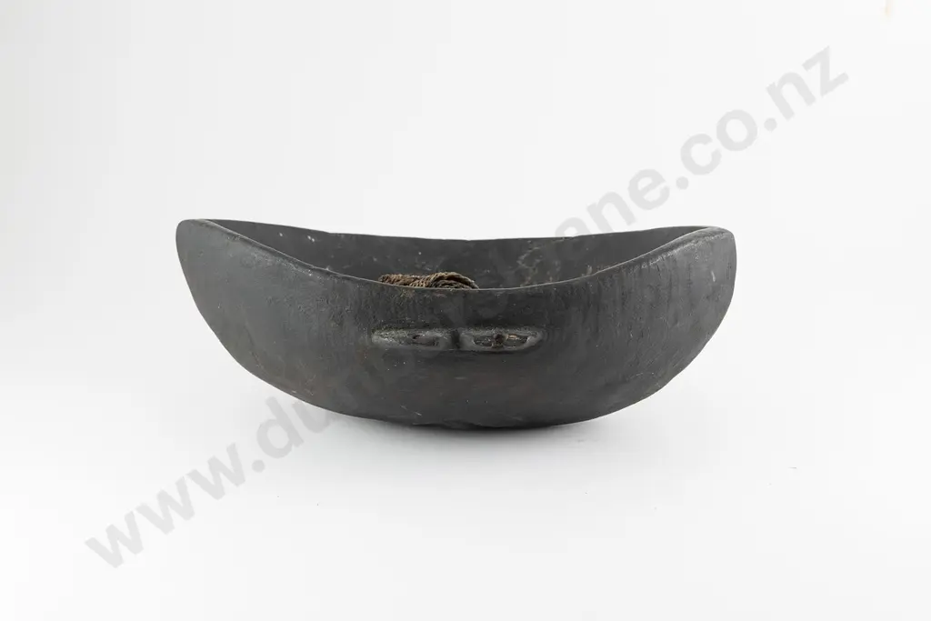 A Papua New Guinea Sepik River Shaman's Bowl together with a  Baliem Finger Cutting Tool Image 1++