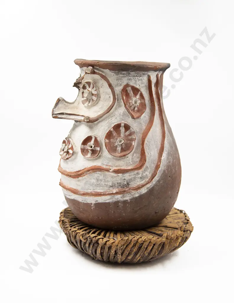 A Papua New Guinea Sago Storage Jar From The Aibom Vllage Image 1++