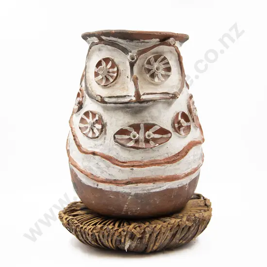 A Papua New Guinea Sago Storage Jar From The Aibom Vllage