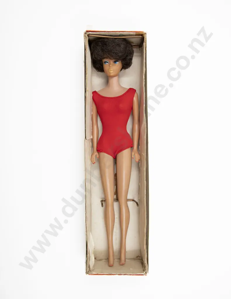Mattel C1962 Brunette Bubble Cut Barbie Image 1++