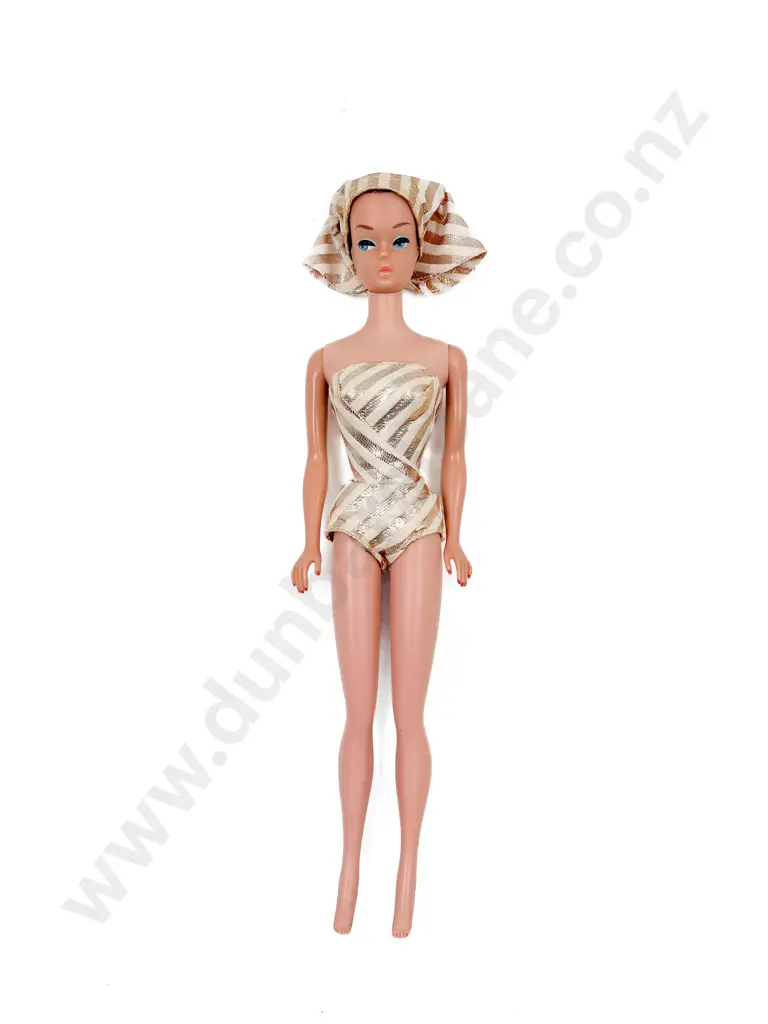 Mattel 1963 Fashion Queen Barbie Image 1++