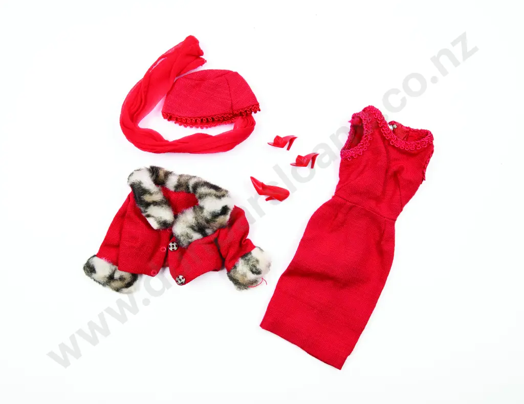 Costume Matinee Fashion 1965 #1640 Image 1++