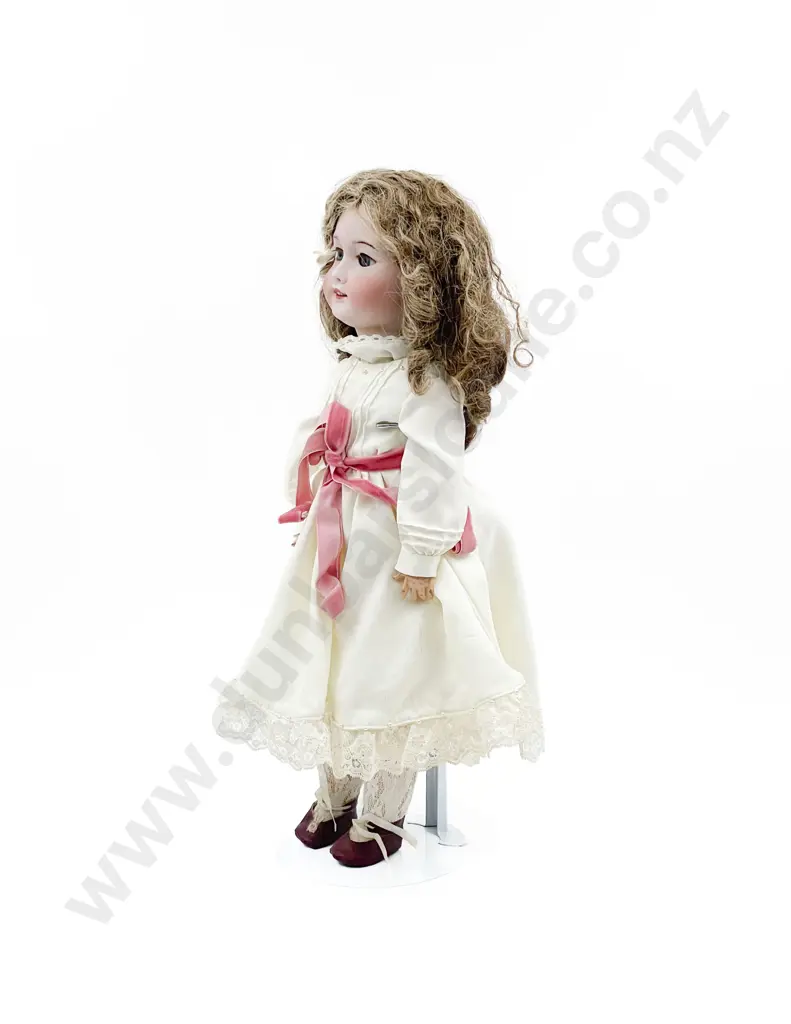 SFBJ/Tete Jumeau Bisque Doll Image 1++