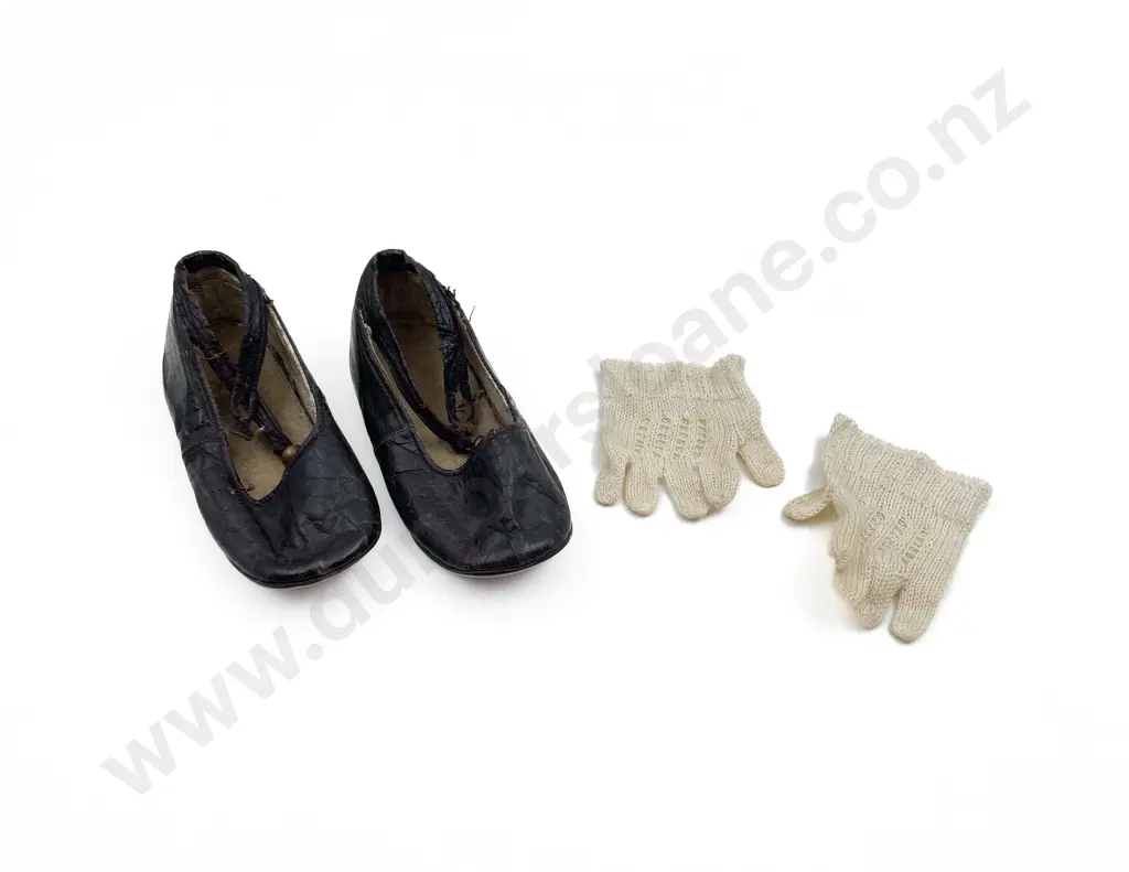 Pair Vintage Doll Shoes and Knitted Gloves Image 1++