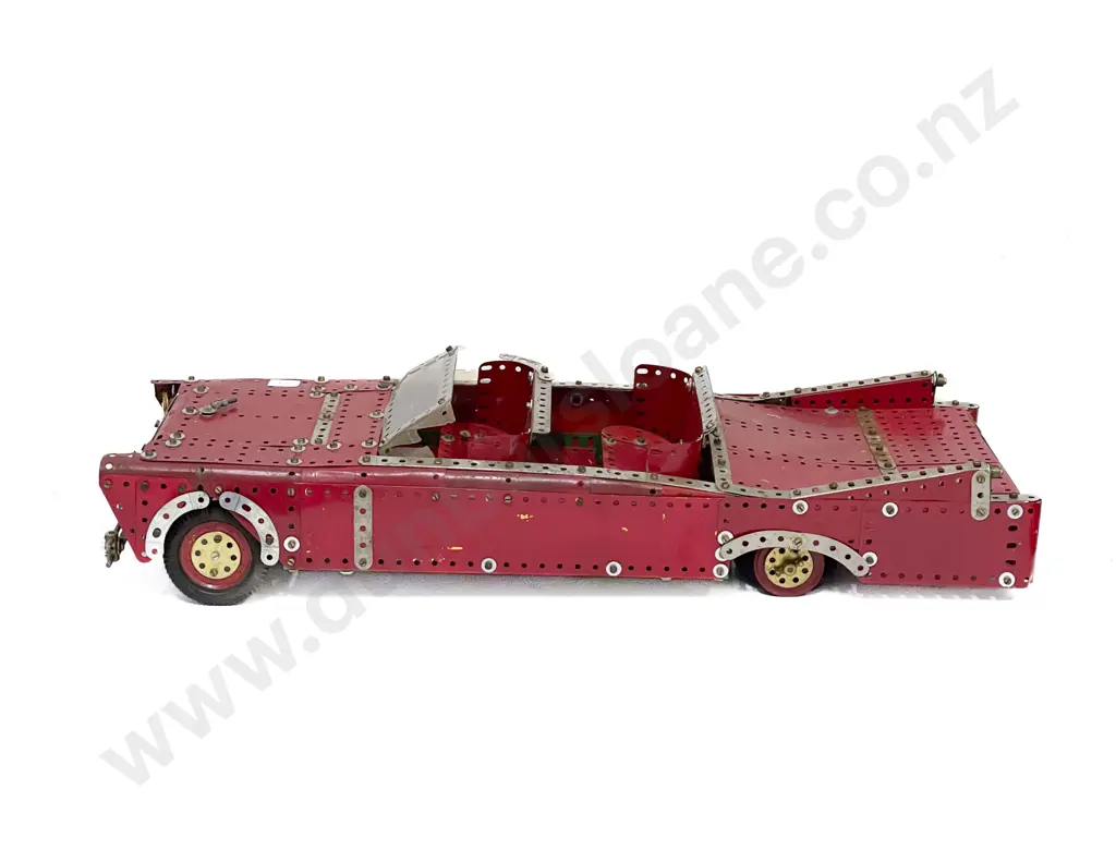 Meccano Constructed Saloon Car from #7 Set Image 1++