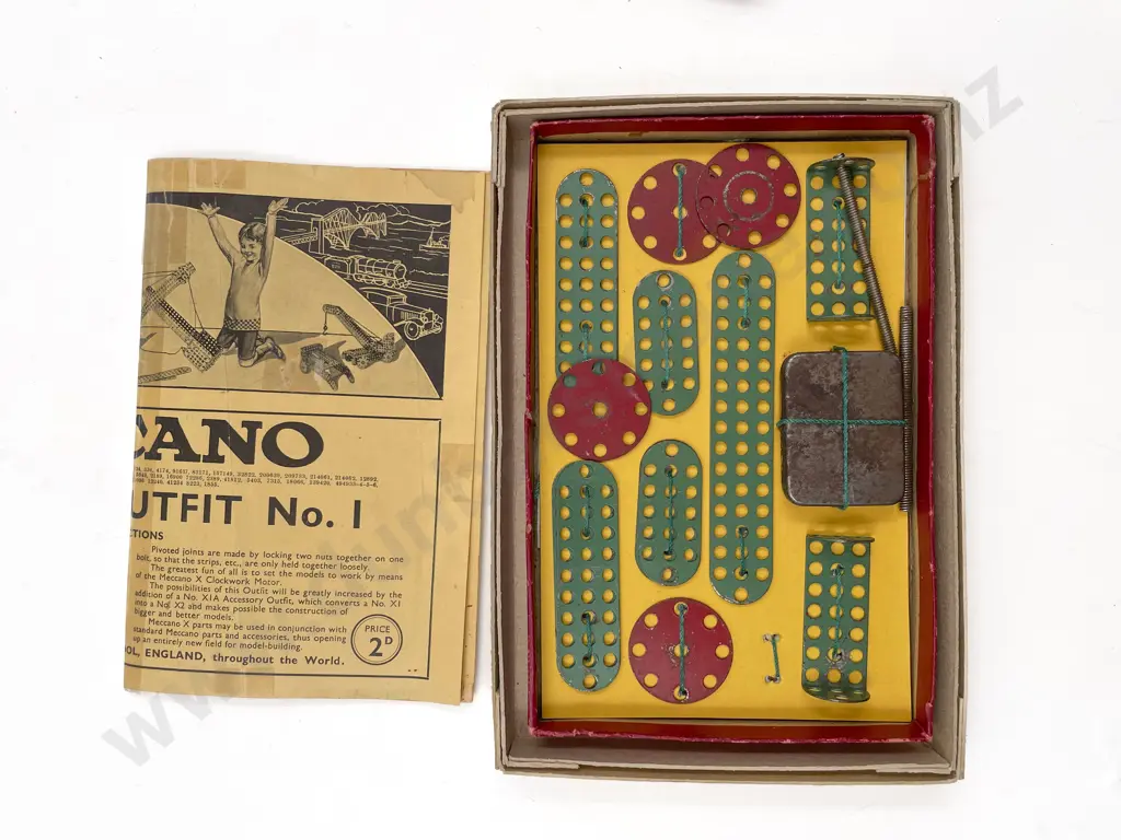 Vintage Meccano Boxed X1 with instruction booklet Image 1++