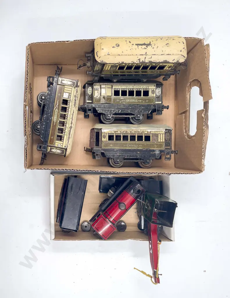 Hornby O Gauge Four Early Hornby Series Passenger Coaches Image 1++