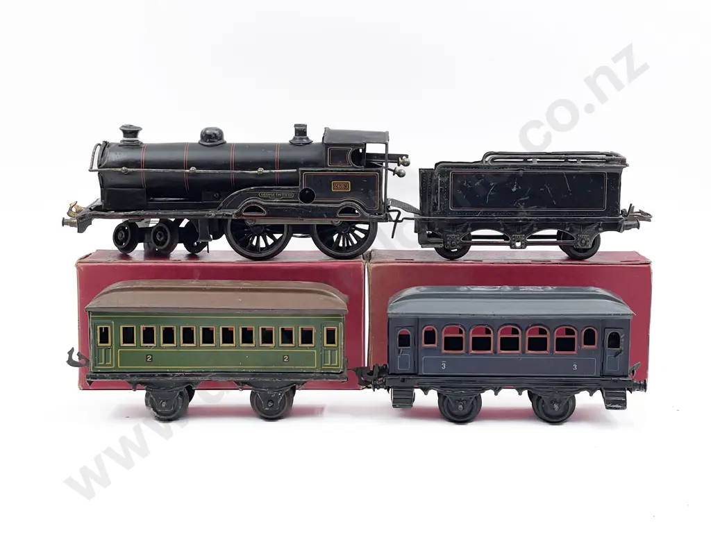 Bing O Gauge Clockwork 'George the Fifth' Locomotive and Tender Image 1++