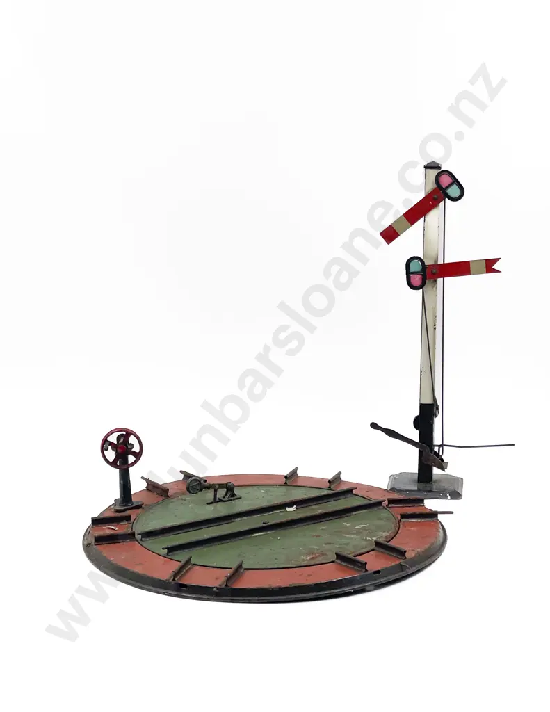Bing 1 Gauge Chain Driven Turntable and Signal Image 1++