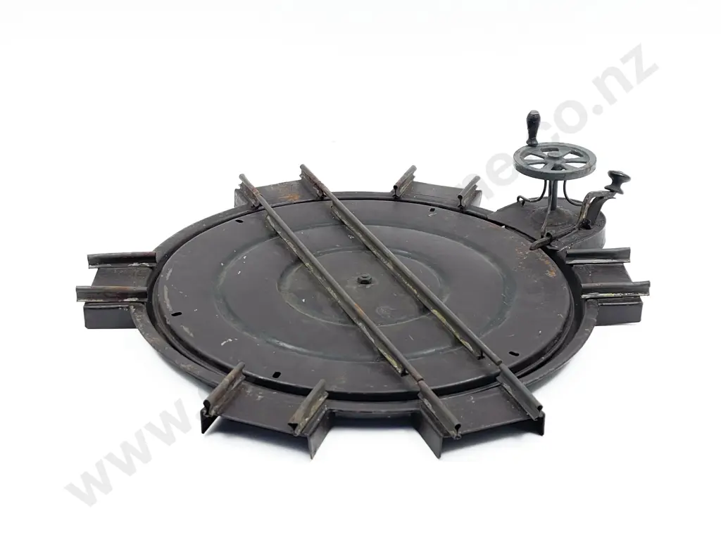 Early C20th Unmarked Gauge 1 Turntable Image 1++