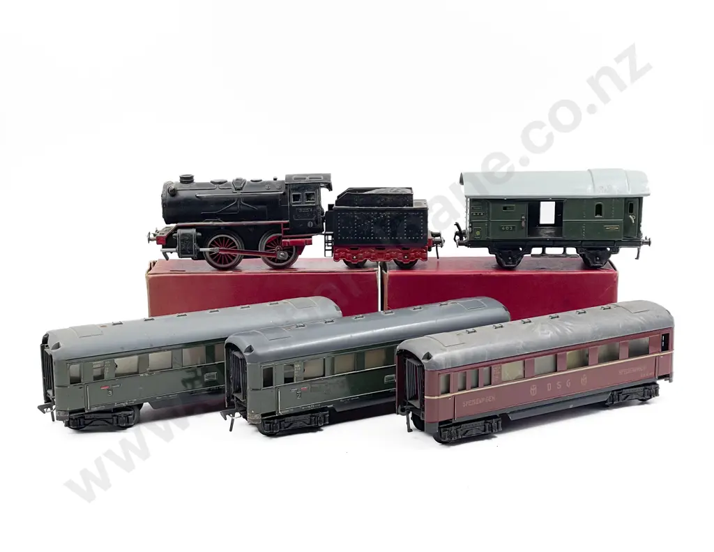 Fleischmann O Gauge Clockwork 0-4-0 Locomotive and Tender Image 1++