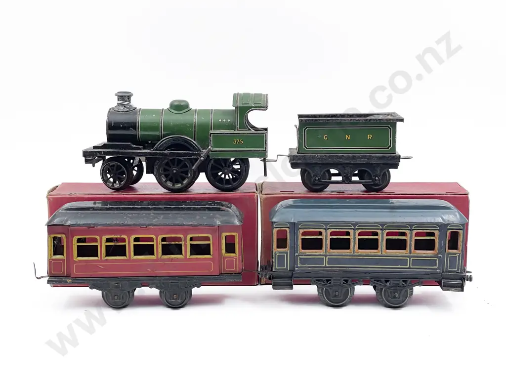 Karl Bub Nuremberg (KBN) O Gauge Clockwork Locomotive and Tender Image 1++