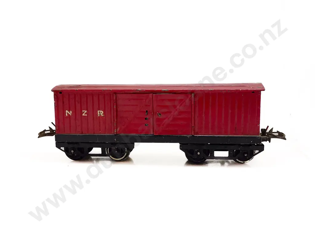 Hornby O Gauge Gunpowder No2 Luggage Van NZR (painted red) Image 1++