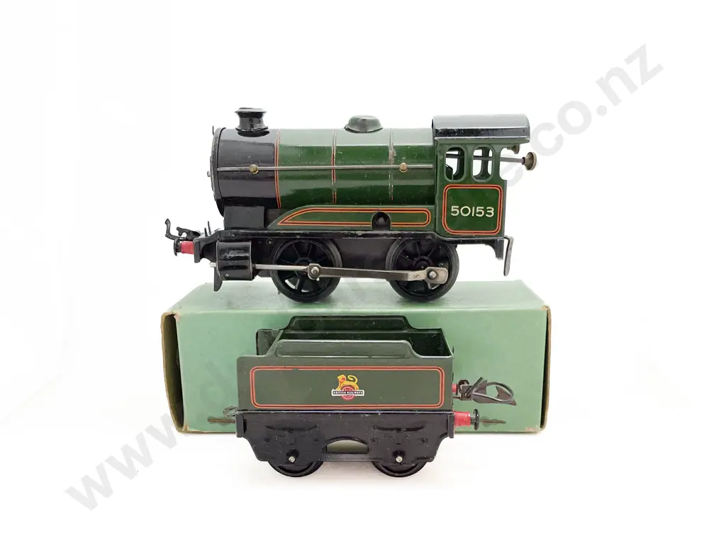 Hornby O Gauge Clockwork Type 51 Locomotive and Tender 50153 BR green livery Image 1++