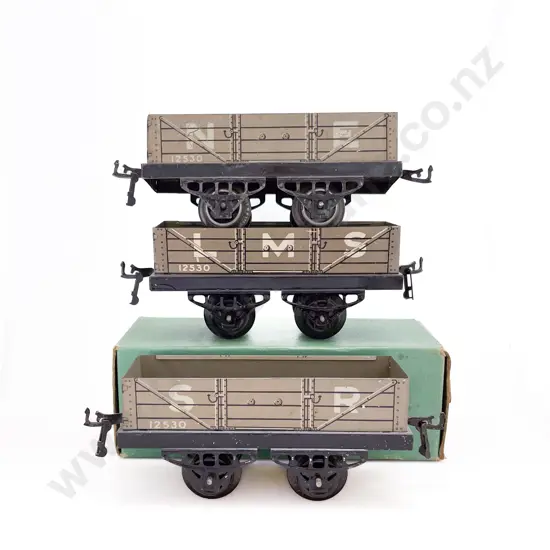Hornby O Gauge Six Early Chassis Wagons NE SR and LMS