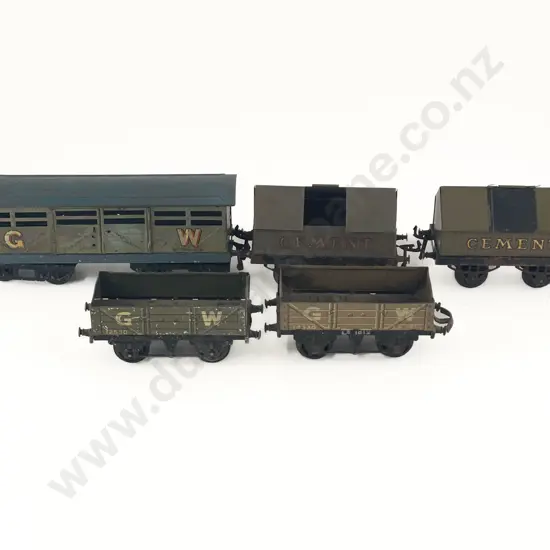 Hornby O Gauge No2 GW Cattle Truck and Two GW Open Goods Wagons