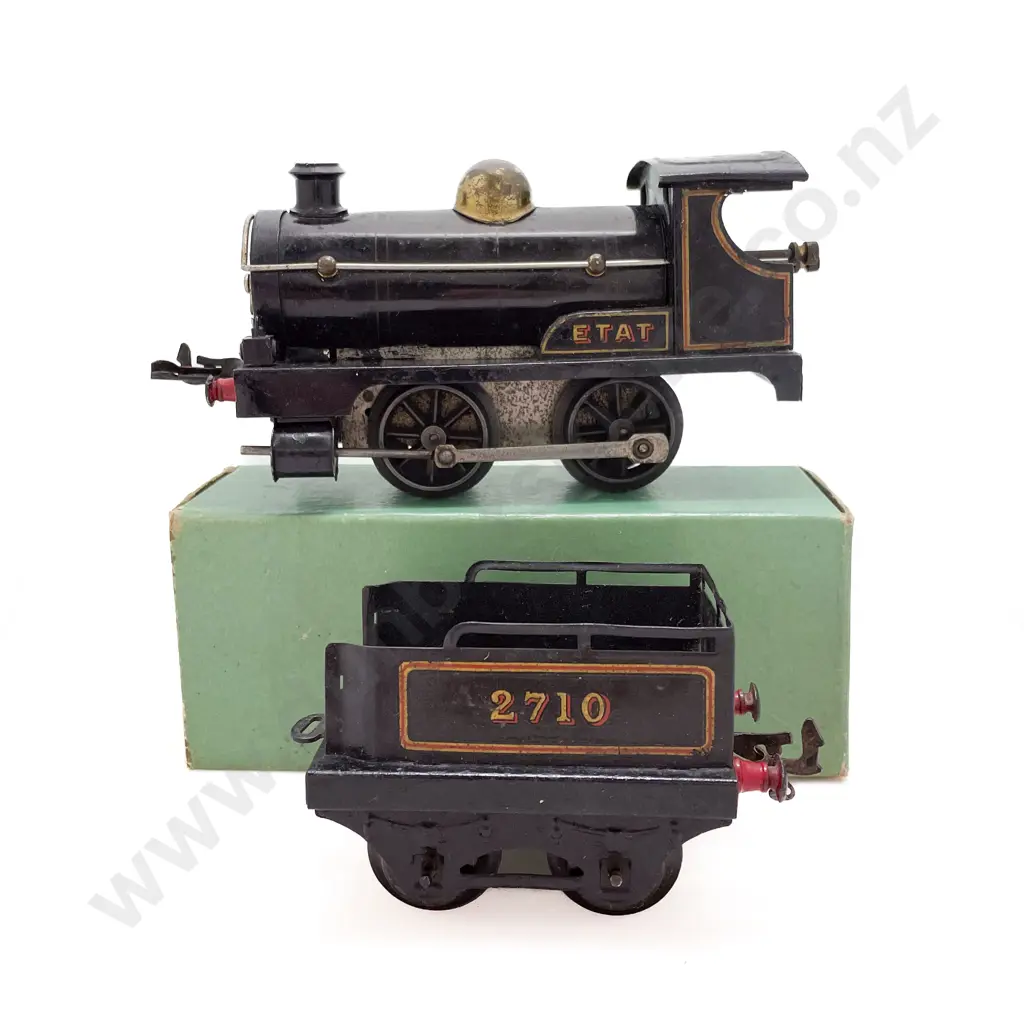Hornby O Gauge Clockwork 0-4-0 Locomotive and Tender Image 1++