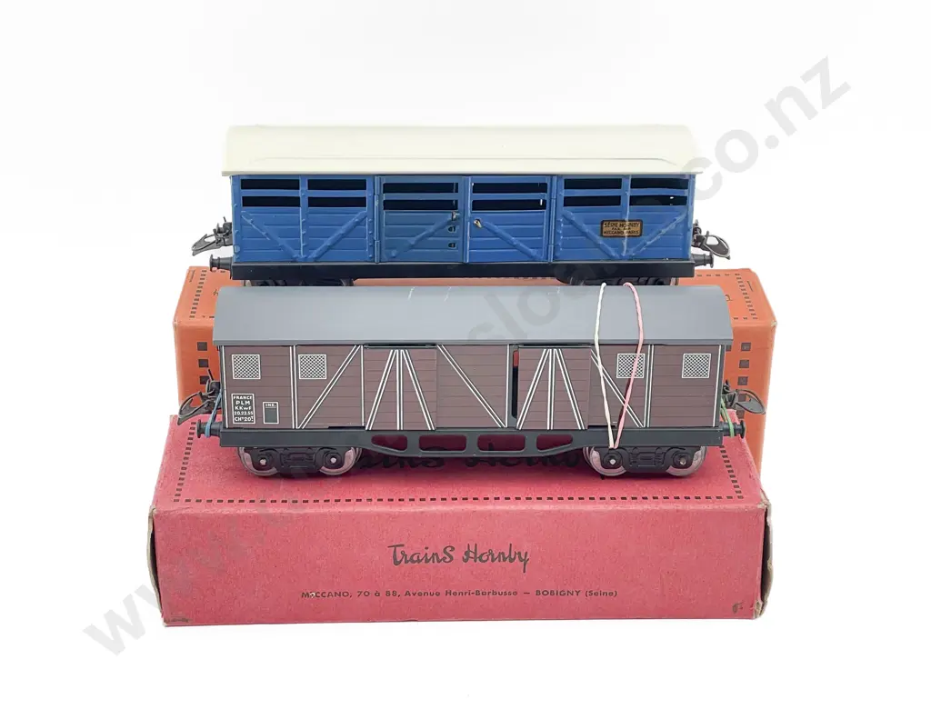 Hornby O Gauge French Boxed Wagon Couvert and Wagon A Bestiaux No 2 Image 1++