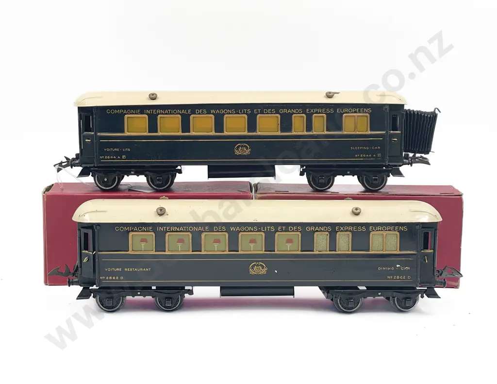 Hornby O Gauge Riviera "Blue" Dining and Sleeping Cars Image 1++