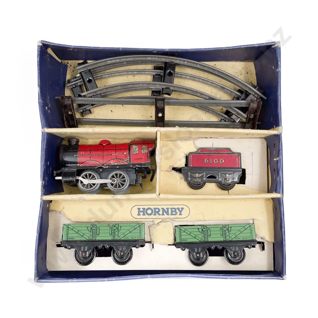 Hornby O Gauge Boxed Clockwork MO Passenger and Goods Sets Image 1++