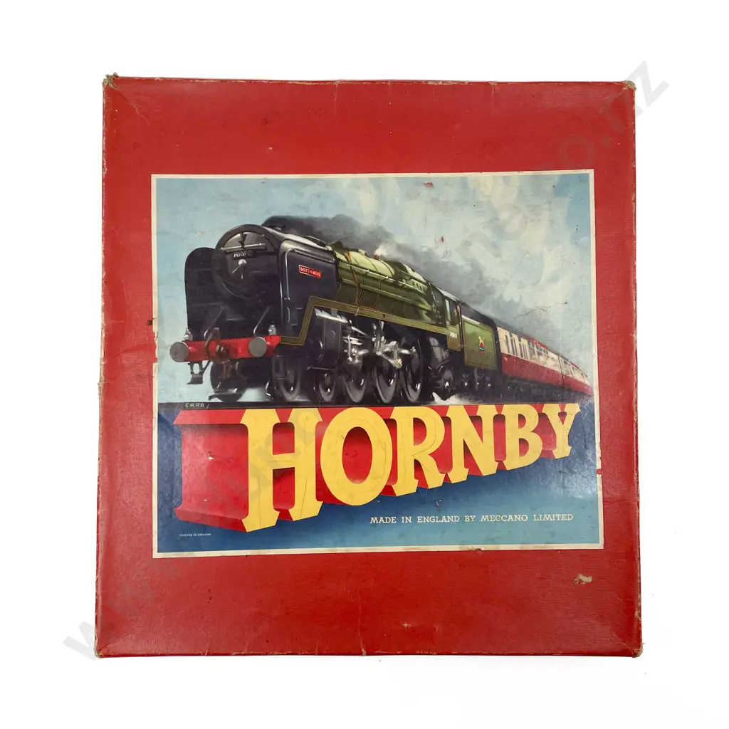 Hornby O Gauge Clockwork Boxed Locomotive & Tender and Two Carriages Image 1++
