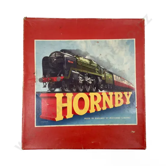 Hornby O Gauge Clockwork Boxed Locomotive & Tender and Two Carriages