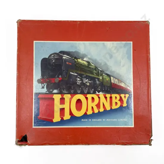 Hornby O Gauge Clockwork Boxed Tank Locomotive and Three Rolling Stock