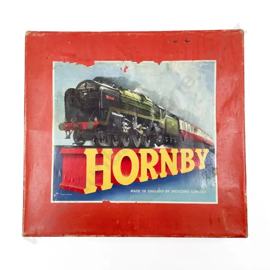 Hornby O Gauge Clockwork Boxed Tank Locomotive and Three Carriages