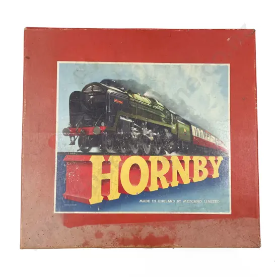 Hornby O Gauge Clockwork Boxed Tank Locomotive and Three Rolling Stocks
