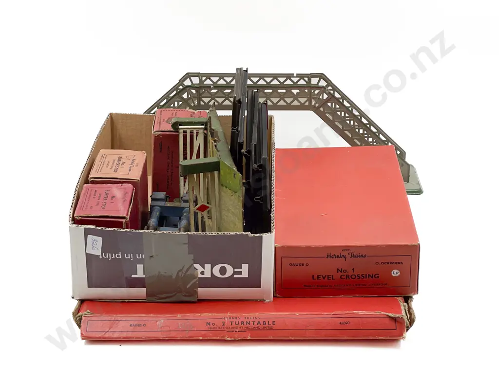 Hornby O Gauge Boxed Railway Accessories Image 1++