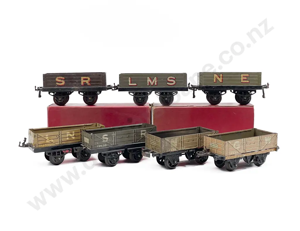 Hornby O Gauge Seven No1 Open Goods Wagons on early chassis Image 1++