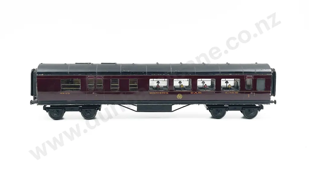 Exley/Basset Lowke O Gauge Coach Image 1++
