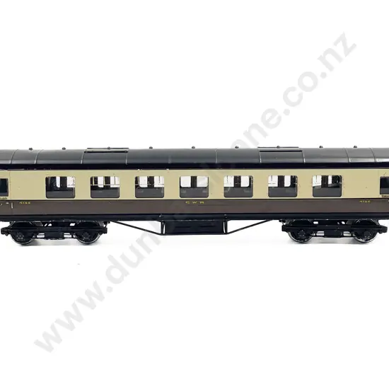 Bassett-Lowke O Gauge Bogie Coach