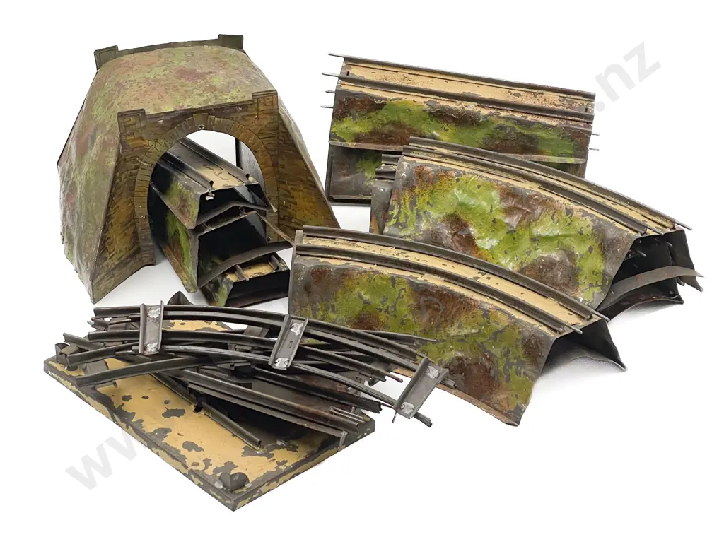 Vintage O Gauge Track Raised Hill Platform Image 1++